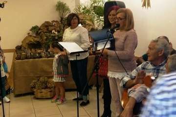 Alegría en El Roque Azucarero en la bienvenida a la Navidad (Foto TA)